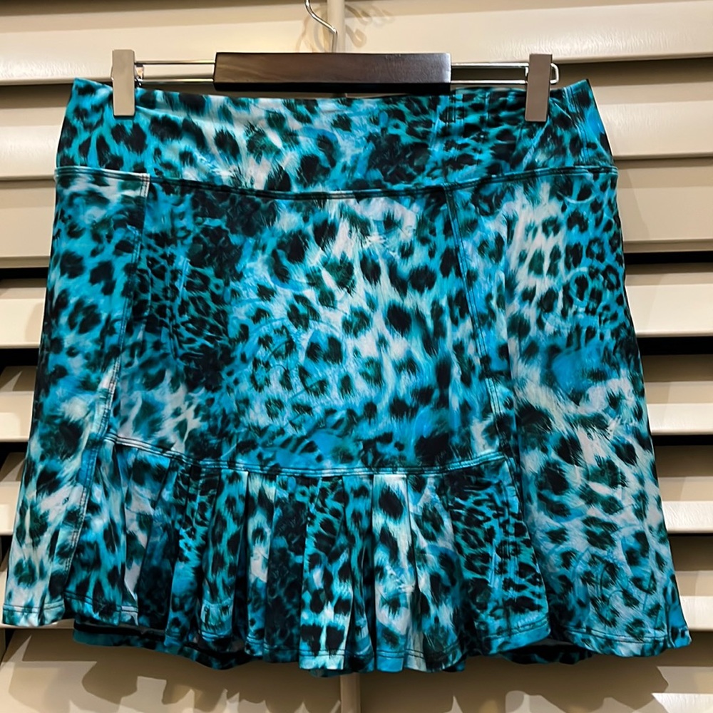 Dona Jo XL Skort Size 3